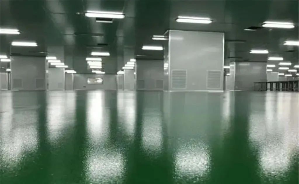 640