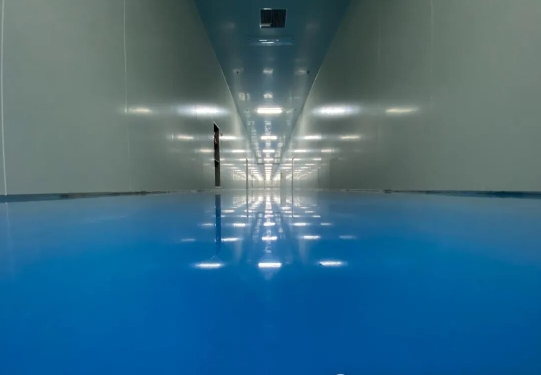 无溶剂自流平蓝色