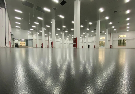 超耐磨聚氨酯自流平地坪:RAL7022